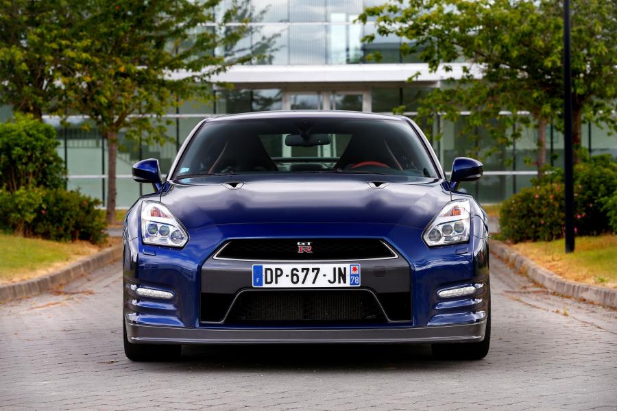  Nissan GT-R Track Edition 2015 года  (фото 2 из 3)